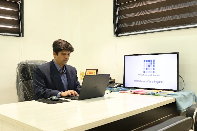 Salil Kelkar working at his desk